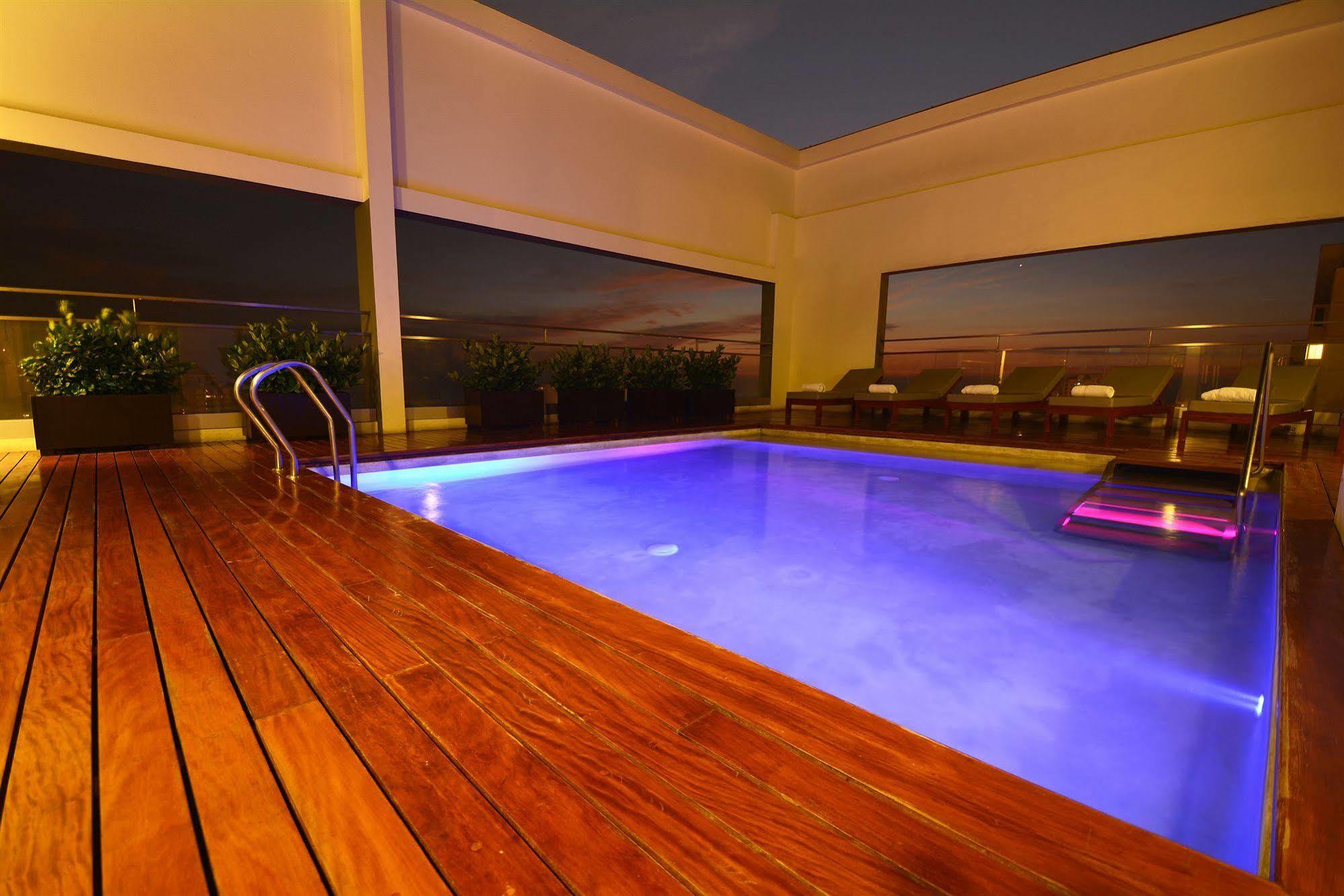 Dazzler By Wyndham Miraflores 4*